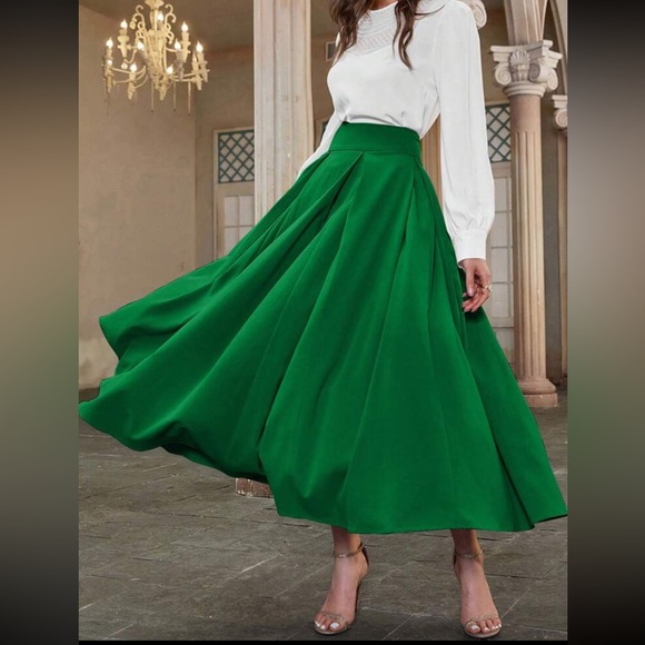 Luxe high waisted pleated flare maxi skirt - Picture 1 of 6